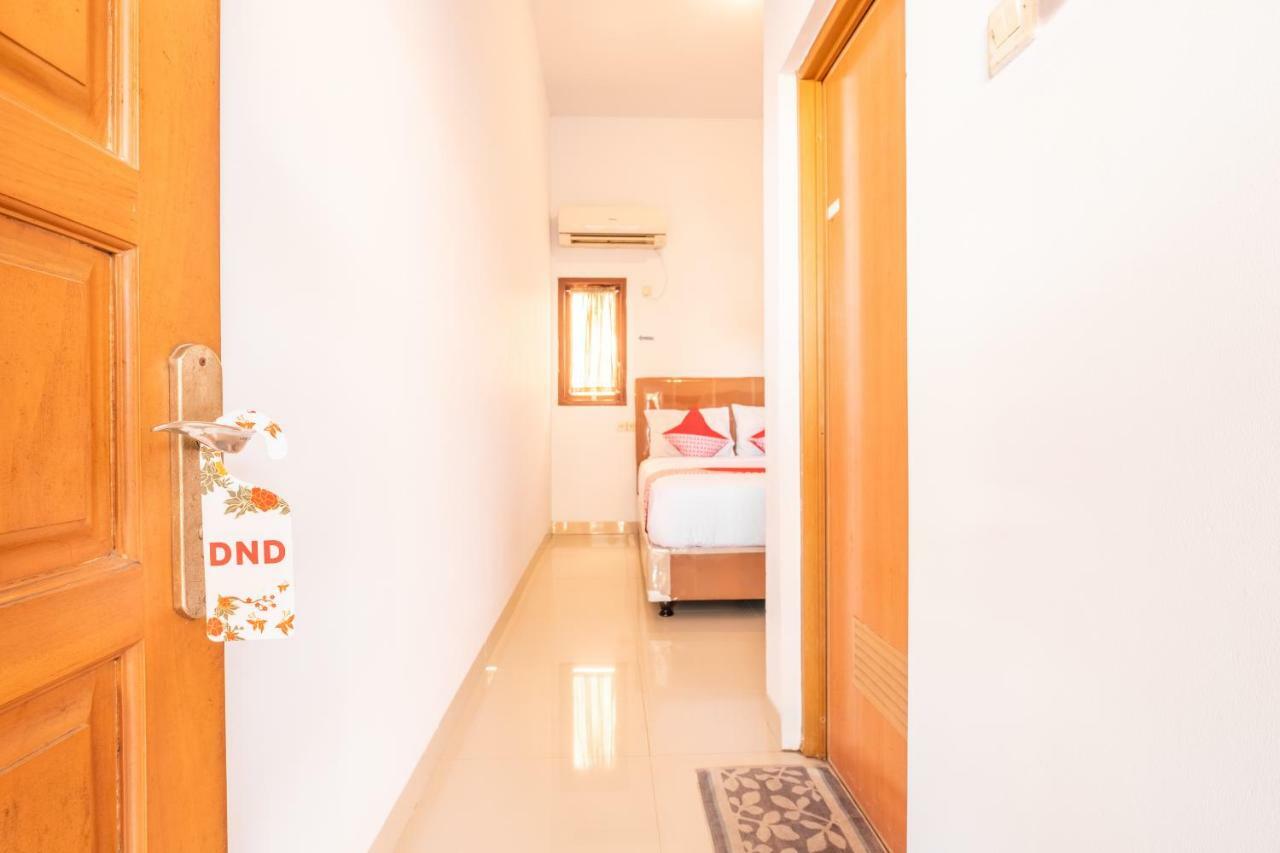 Oyo 863 Tenacity Guest House Syariah Cirebon Kültér fotó