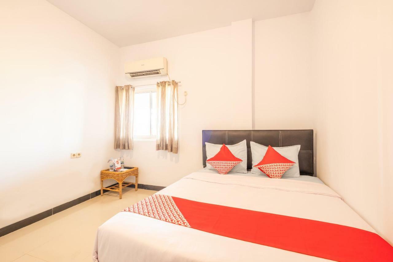 Oyo 863 Tenacity Guest House Syariah Cirebon Kültér fotó