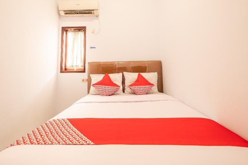 Oyo 863 Tenacity Guest House Syariah Cirebon Kültér fotó
